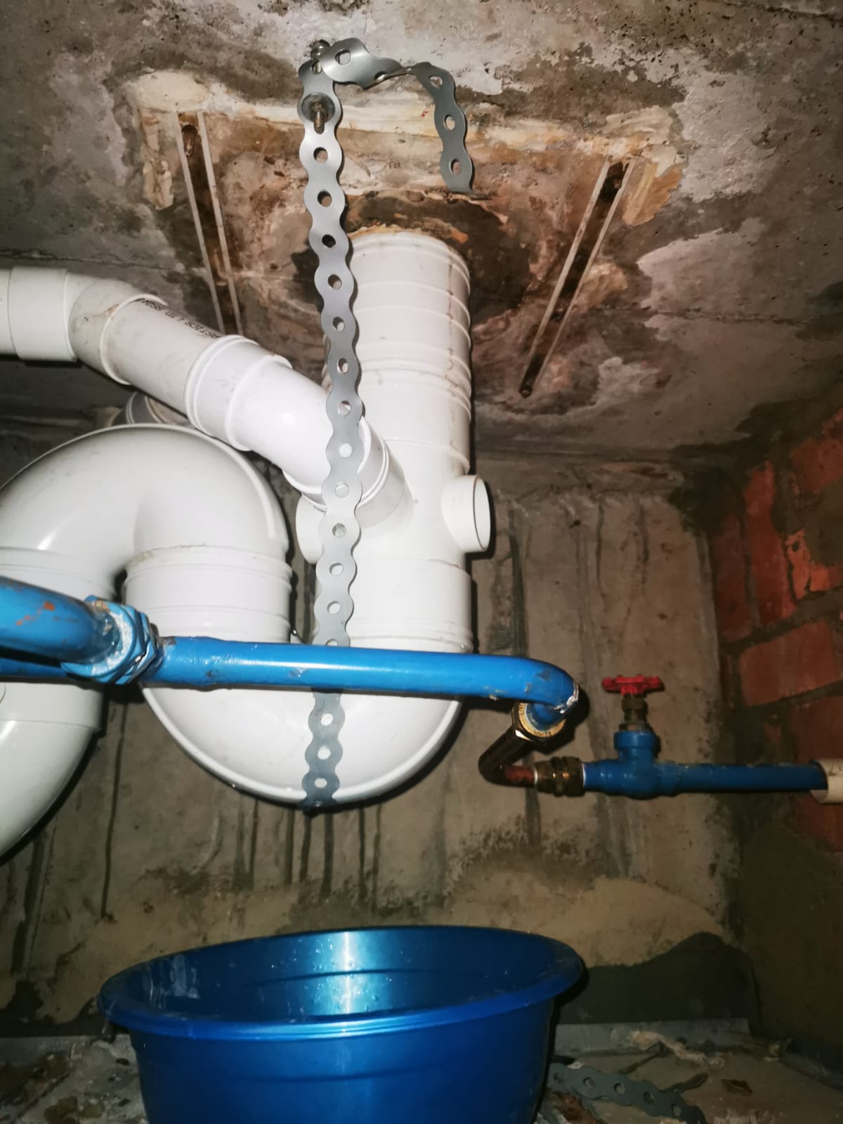 Pressure grouting PU injection - before work 2